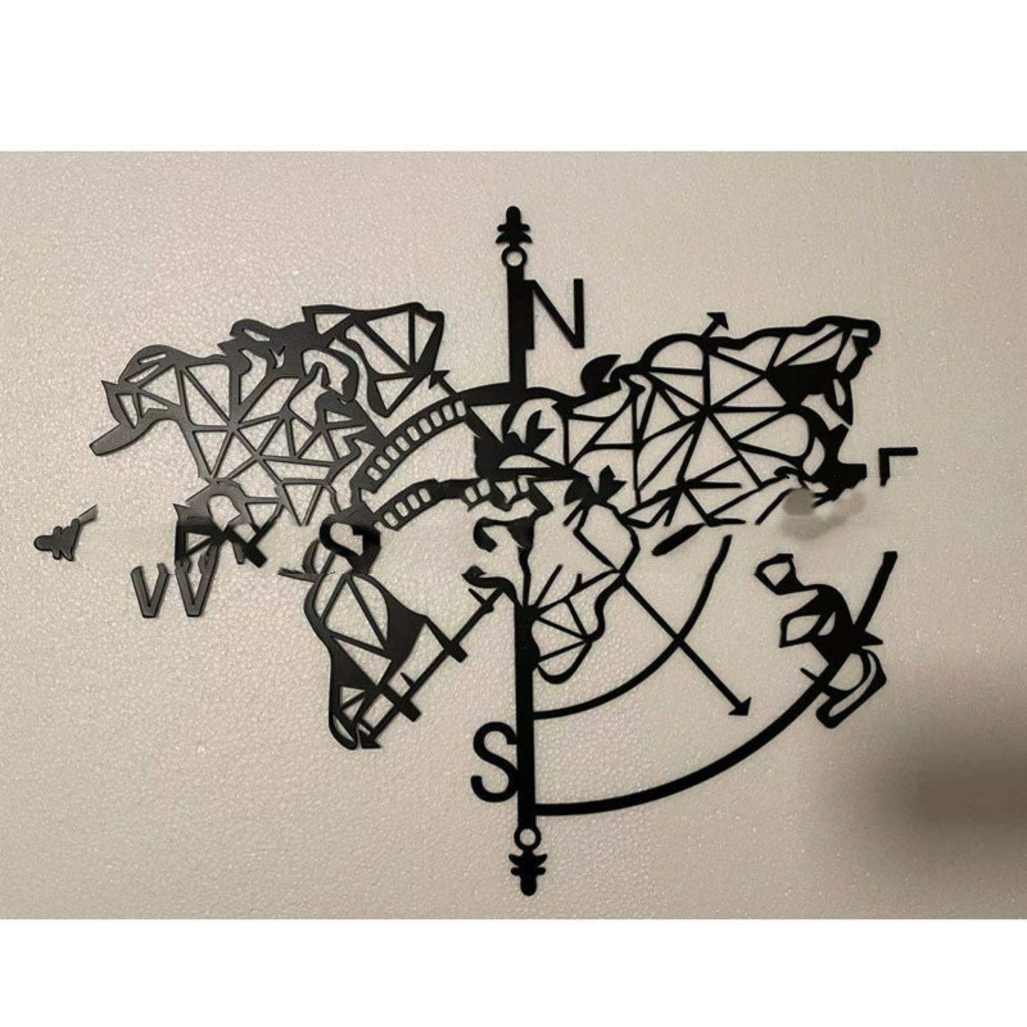 décor mural en métal noir rose des vents