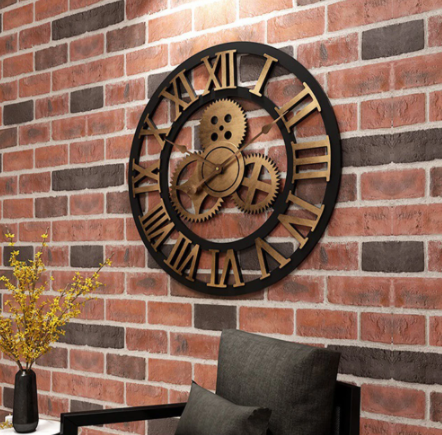 horloge métal noir et or