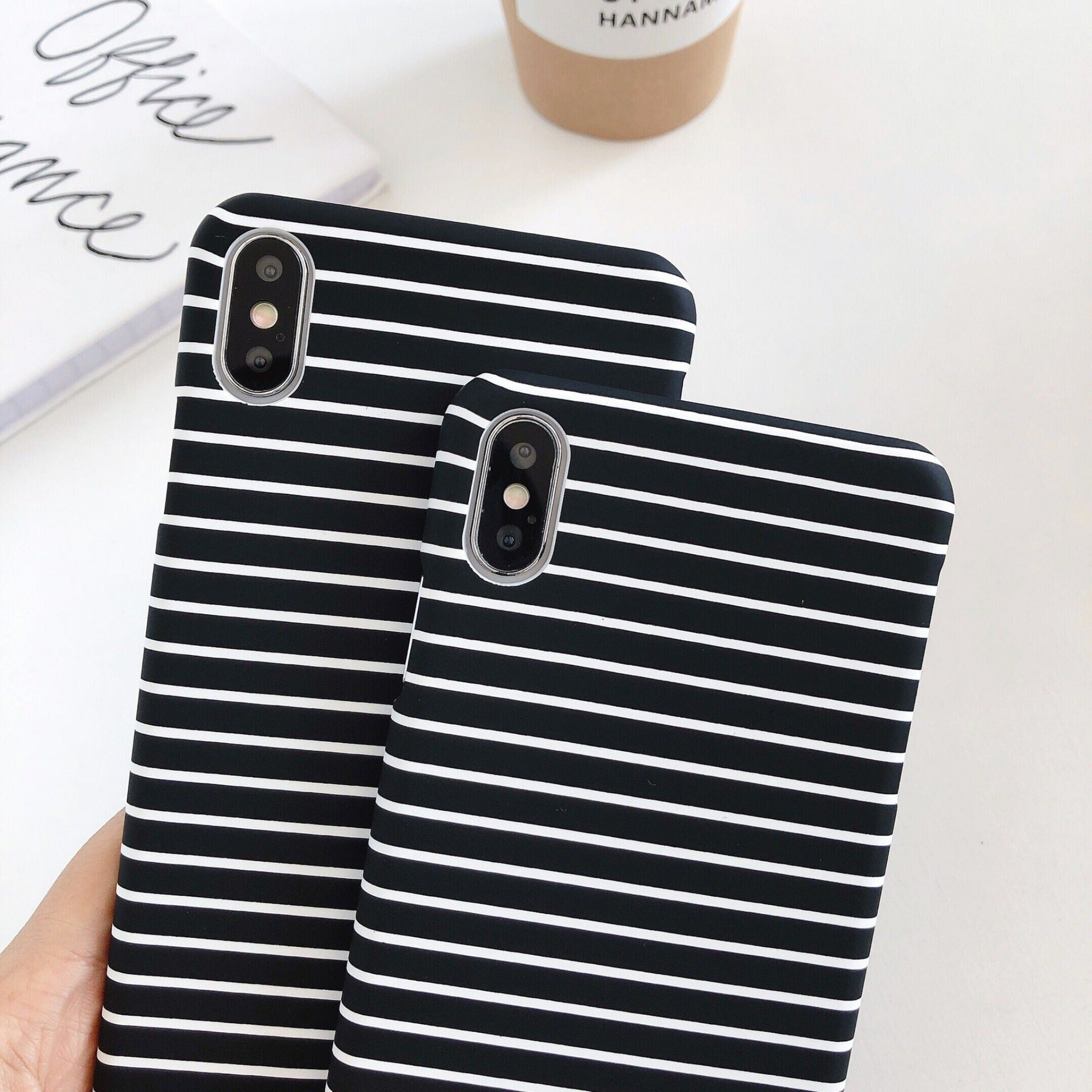 coque iphone rayé noir et blanc
