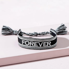 bracelet en tissu a message noir forever